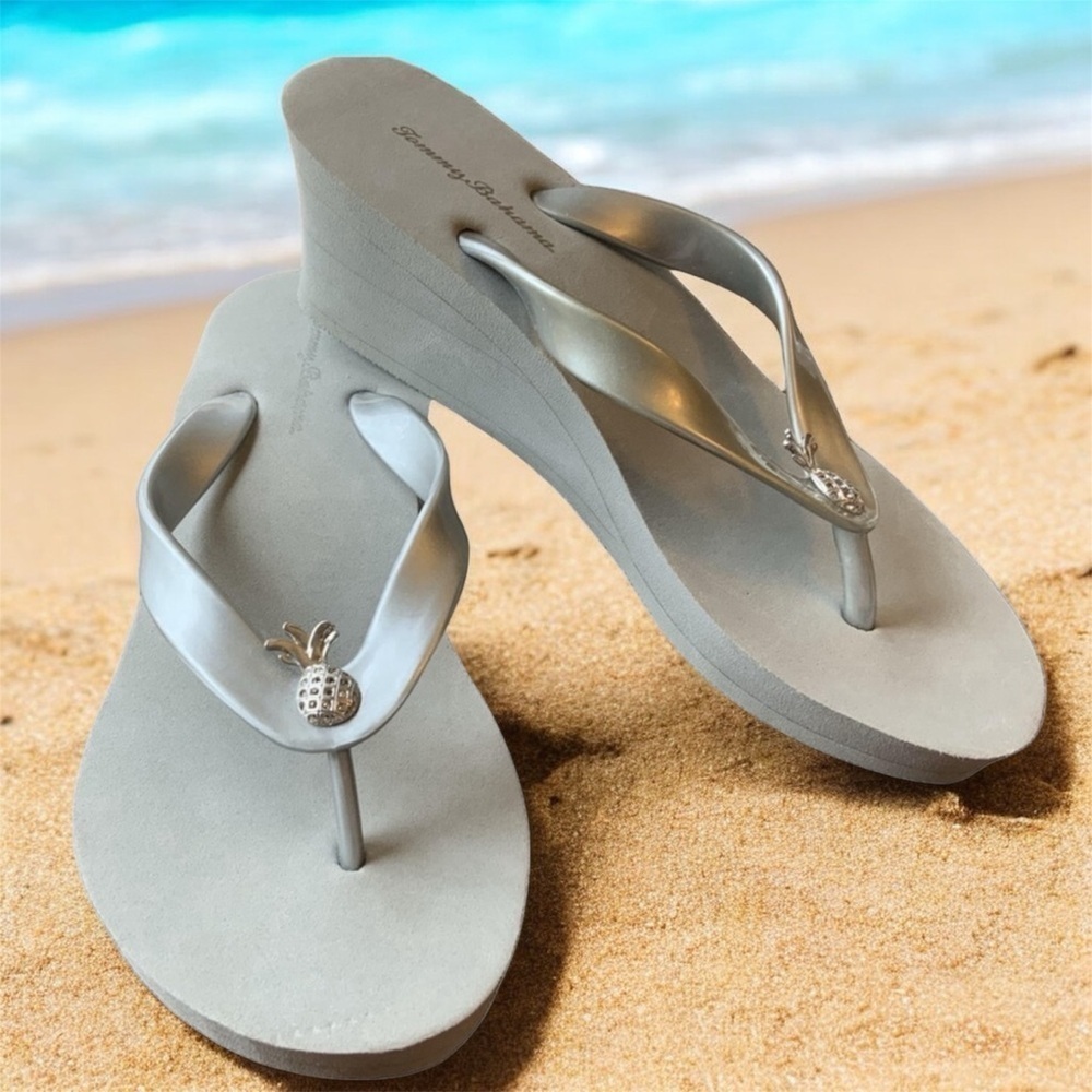 Tommy Bahama Bimini Pineapple Wedge Flip Flops Size 6M